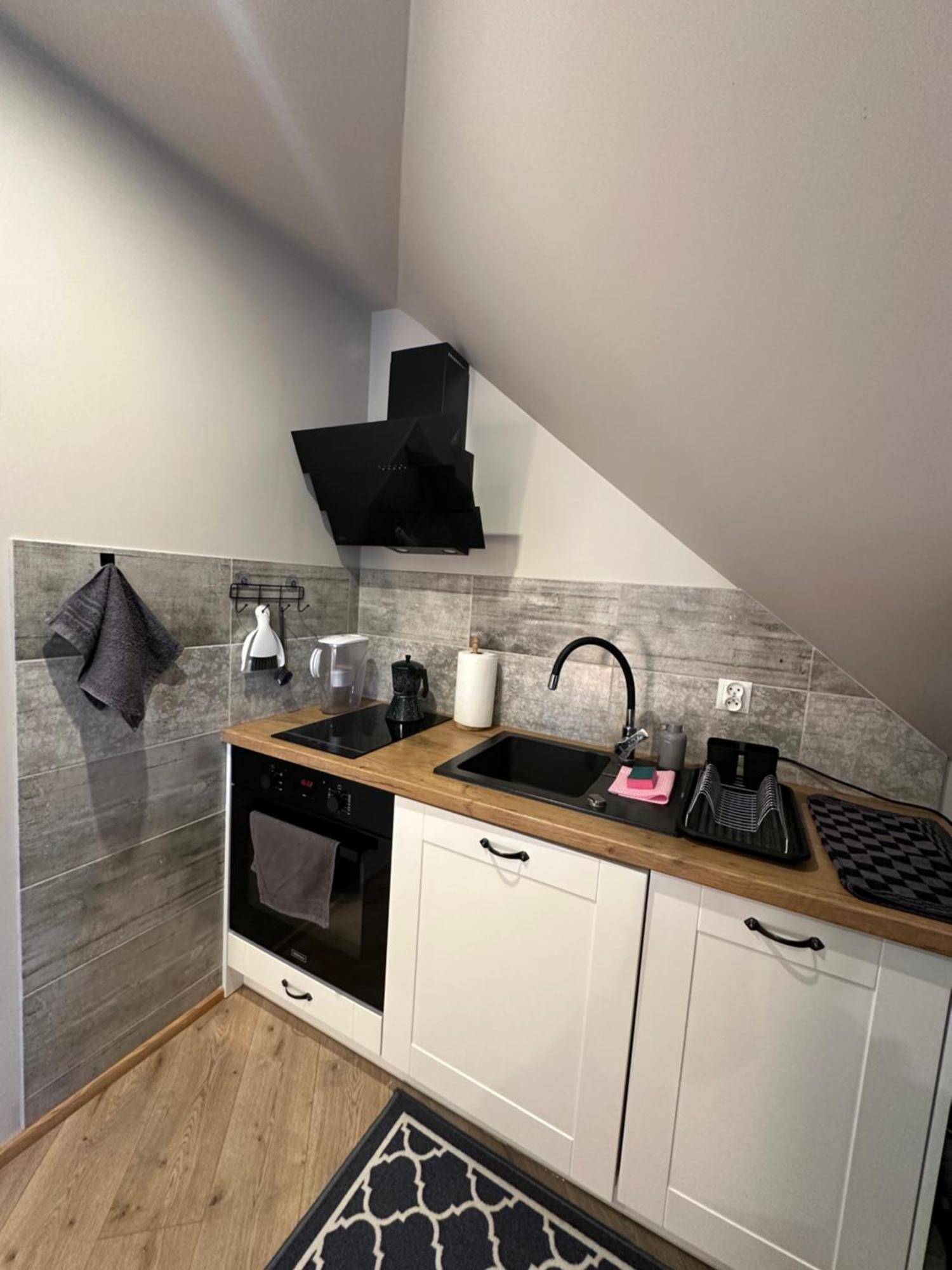 Apartament Gron コシチェリスコ エクステリア 写真
