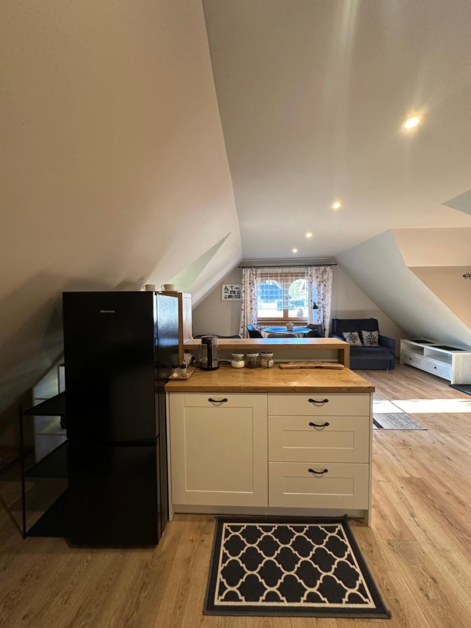 Apartament Gron コシチェリスコ エクステリア 写真
